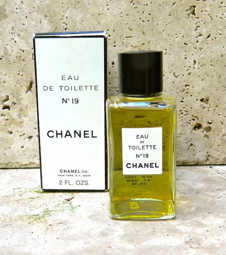 Chanel No. 19 - Eau De Toilette - 118ml. Empaque Sellado.