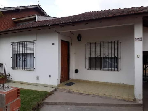 Casa En Venta - 3 Dormitorios 2 Baños - 290mts2 - Santa Clara Del Mar