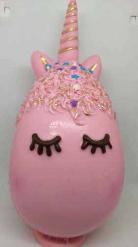 Huevo Pascua. Unicornio