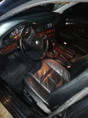 Bmw 528 .