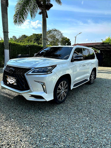 Lexus LX 5.7 570