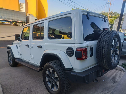 Jeep Wrangler 3.7 Unlimited Sahara 3.6 4x4 At