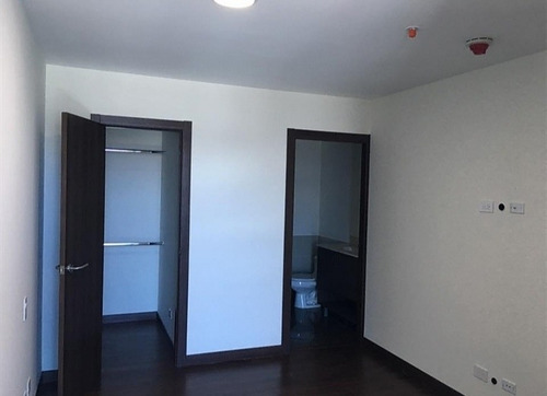Imagen 9 de 14 de ¡ En La Mejor Torre De Paseo Colón Apto De 2 Hab Prec Nego