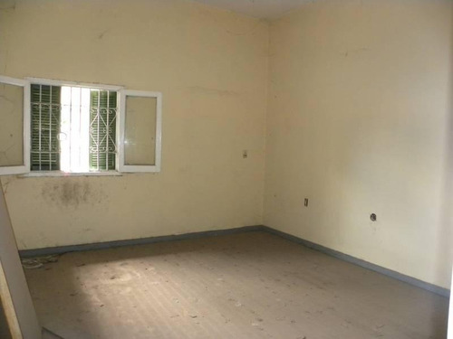 Imagen 6 de 13 de Casa A La Venta Con Muy Buena Ubicación Y Amplio Terreno