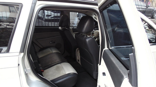 Imagen 12 de 15 de Jeep Grand Cherokee 5.7 Limited Premium V8 Blindada