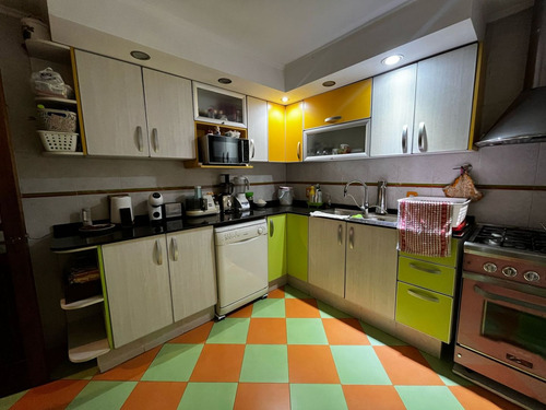 Venta Casa 5 Ambientes En Bernal, Quilmes
