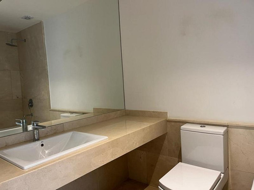 Excelente Departamento De Categoría En Alquiler.