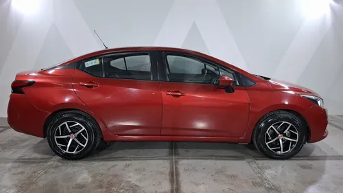 Nissan Versa 1.6 Advance Cvt