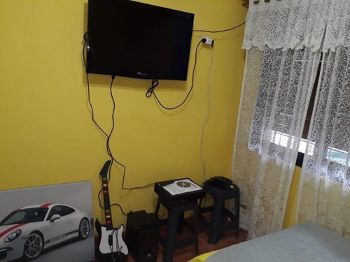Casa 4 Ambientes Con Cochera, Piscina