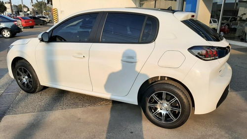 Peugeot 208 1.6 Like Pack