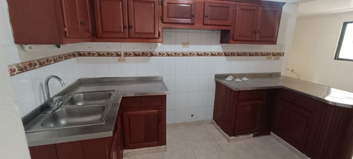 Imagen 5 de 18 de Rento 2do Piso En La Moraleja Proximo A Bellon