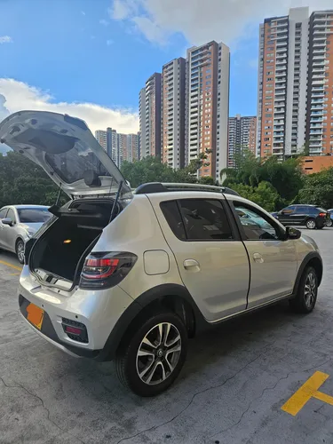 Renault Stepway 1.6 Dynamique / Intens Automática