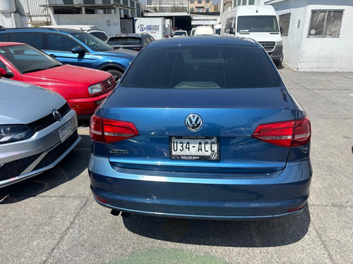 Volkswagen Jetta 2.5 Trendline At