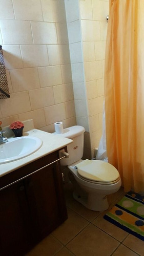 Apartamento De 2 Habitaciones En Las Brisas Guavaberry - Juan Dolio, Con Jardin