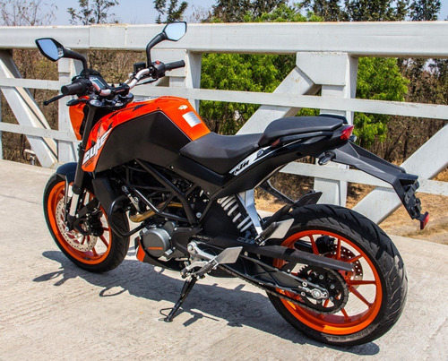 Imagen 6 de 18 de Moto 0km Ktm Duke 200 Naked Calle Pista 2023 Urquiza Motos