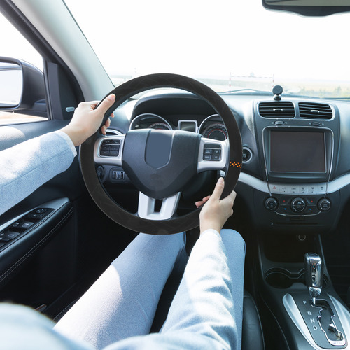 La Funda Del Volante Del Coche Absorbe El Sudor