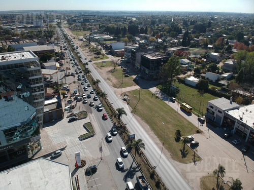 Imagen 8 de 9 de Excelente Esquina Comercial En Alquiler En Canning, Sobre La Arteria Principal De La Zona.