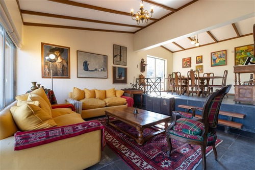 Venta Casa En Cardenal Newman Los Dominicos, Sin Comisión