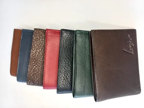Modelo de billeteras para hombre hotsell