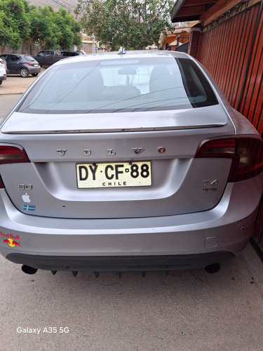 Volvo S60 D5 R-Design
