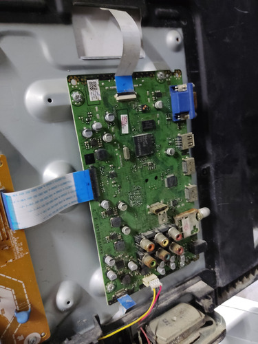 Pantalla Philips Modelo 32pfl2507/f8 Para Piezas Por Pieza (Usado)