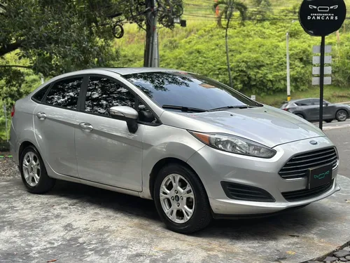 Ford Fiesta 1.6 Sportback Se Mecánica