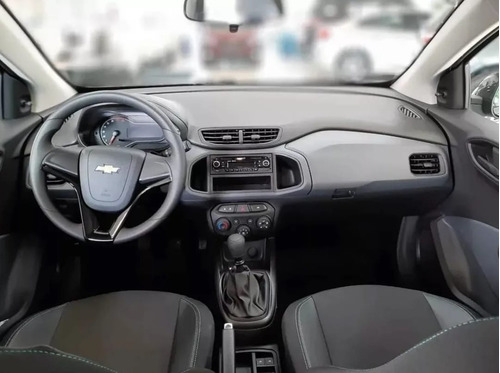 Imagen 8 de 25 de Chevrolet Onix Plus Joy Black 1.4 2023 0km 2022 Prisma Gall6