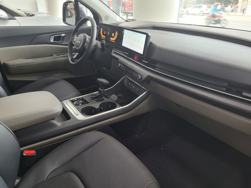 Kia Carnival 2.2 Crdi Ex At