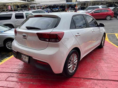 Imagen 5 de 9 de Kia Rio 2019 1.6 Ex Hatchback Mt