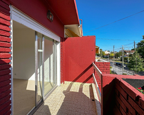 Venta Casa Dúplex 3 Ambientes Con Jardín Y Cochera Castelar Cod4505