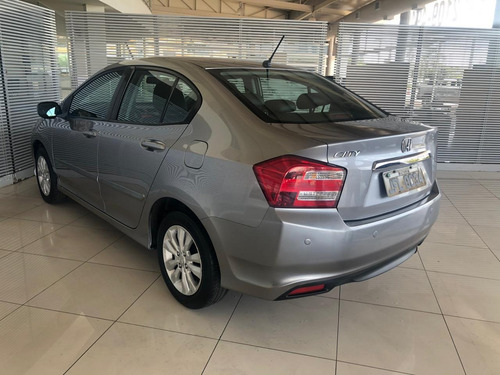 Honda City Lx 1.5 16v (flex)