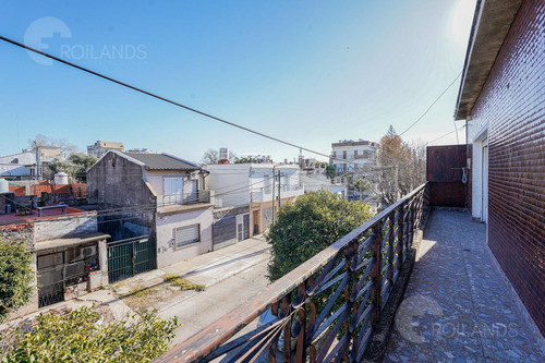 Venta Casa En Planta Alta 5 Ambientes En Villa Lynch