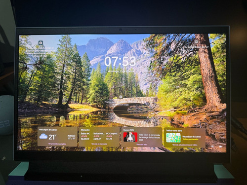 Laptop Gamer Dell Gaming Nb G155530 As Full Hd Intel Core17 Morado Con Verde (Usado)