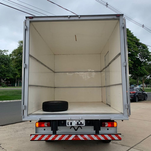 Imagem 5 de 9 de Master 2.3 Dci Bau 2019