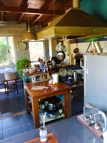 Casa En Venta - 2 Dormitorios 2 Baños - Cochera - 3.237mts2 - Exaltación De La Cruz