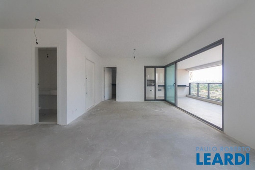 Imagem 3 de 15 de Apartamento - Campo Belo - Sp - 585520