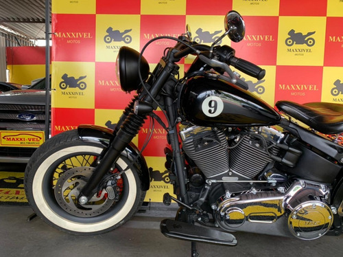 Harley Davidson Deluxe