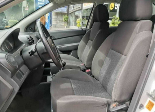 Imagen 8 de 10 de Chevrolet Aveo 2017 1.6 Ls Aa Radio Airbag Facelift Mt
