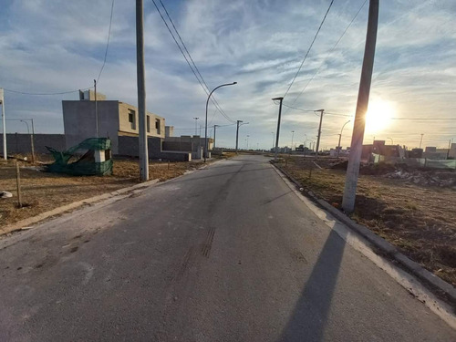 Venta Lote Esquina Apto Dúplex, Valle Cercano (urbanización Deportiva-b El Equipo), 492 M2,escritura