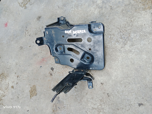 Base Bateria Yaris 2013 (Usado)