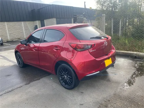 Mazda 2 1,5 touring carbon edition