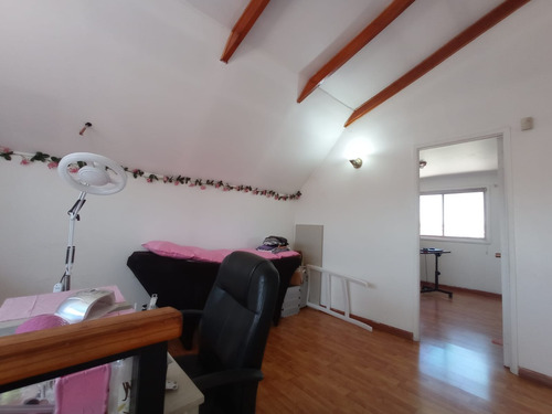 Casa Aislada 222 Mts Construidos Patio