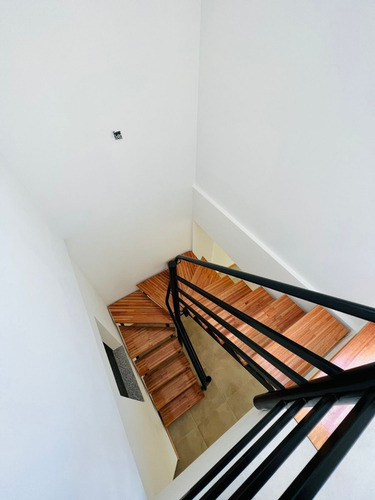 Imagen 12 de 14 de Ph De 3 Ambientes A Estrenar En Duplex 1° Piso Por Escalera
