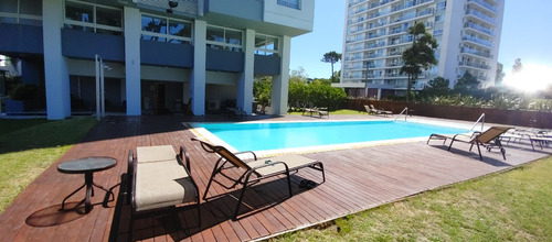 2 Amb 4 Personas Cochera Piscina Climatizada Cubierta Y Piscina Exterior Punta Del Este Lindísimo!