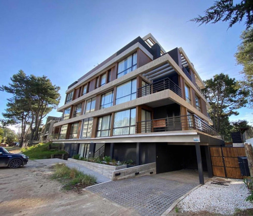 Departamento Premiun En Edificio Zeus Pinamar