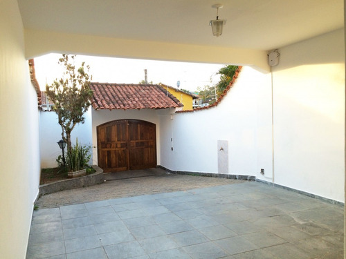 Imagem 2 de 11 de Sobrado Para Venda - Vila Suíssa, Mogi Das Cruzes - 363m², 3 Vagas - 1586