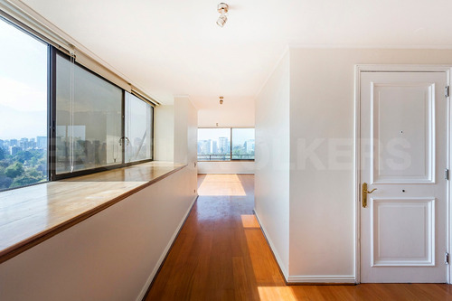 Imagen 2 de 16 de Penthouse Con Vistas Despejadas 360º