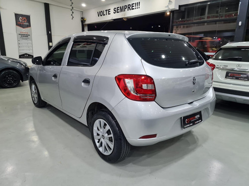 Imagem 7 de 25 de Renault Sandero Authentique Flex 1.0 12v 5p Flex