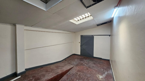 Bodega - Galpón - Oficinas, Entrega Inmediata