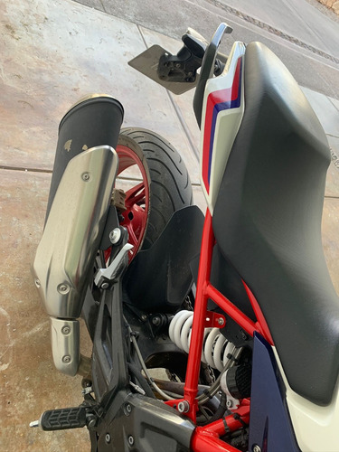 Bmw 310r. Mod. 2022